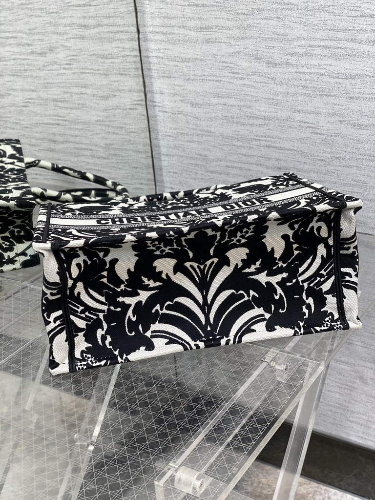 Dior M1296 Medium Book Tote Black flower Multicolor Embroidery