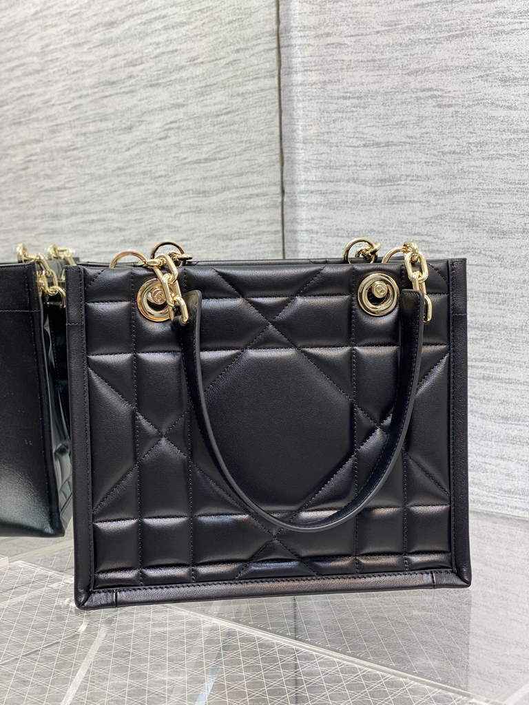 Dior M8721 Medium Essential Tote Bag Black Archicannage Calfskin