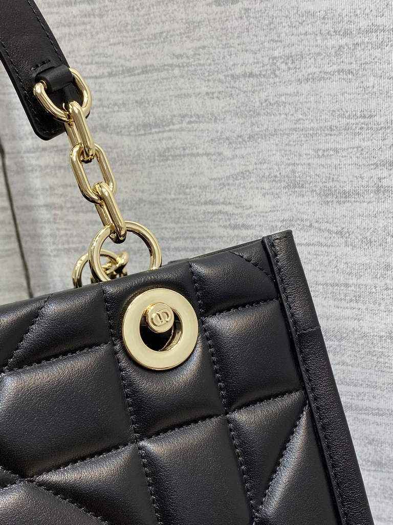 Dior M8721 Medium Essential Tote Bag Black Archicannage Calfskin