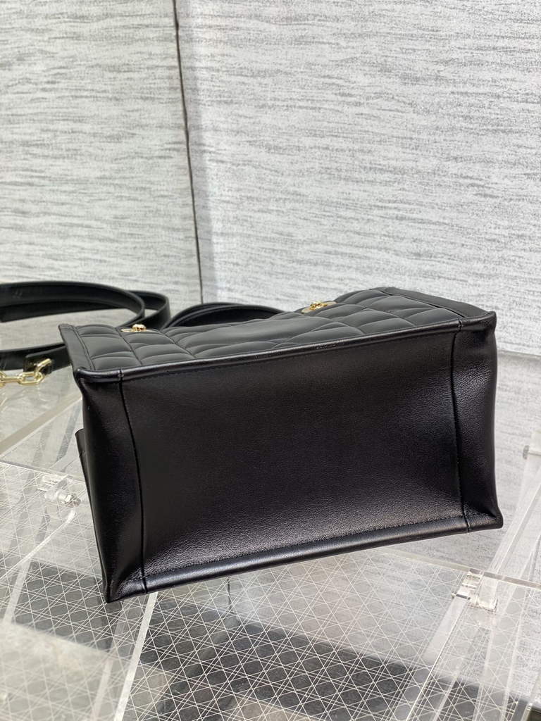 Dior M8721 Medium Essential Tote Bag Black Archicannage Calfskin
