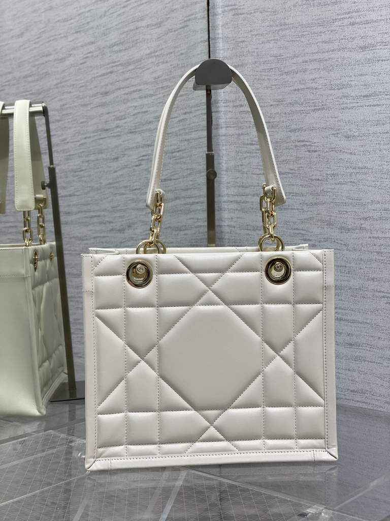 Dior M8721 Medium Essential Tote Bag White Archicannage Calfskin