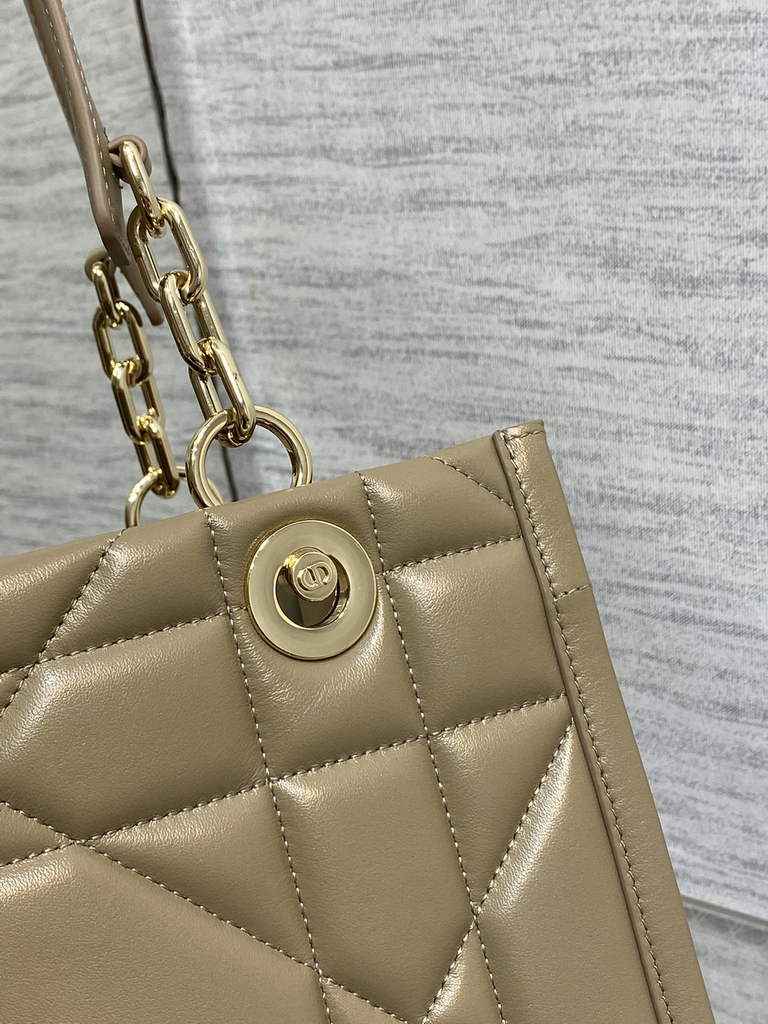 Dior M8721 Medium Essential Tote Bag Hazelnut Archicannage Calfskin