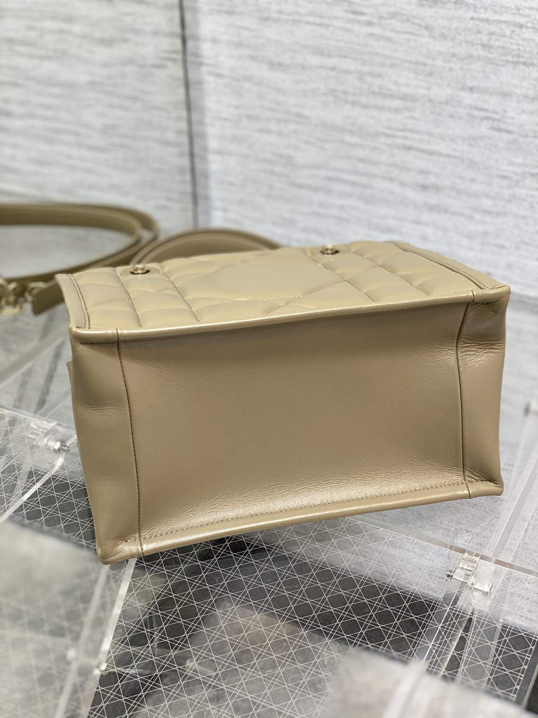Dior M8721 Medium Essential Tote Bag Hazelnut Archicannage Calfskin