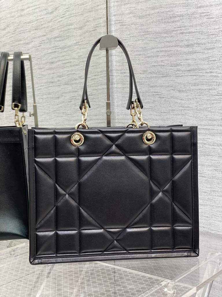 Dior M8722 Large Essential Tote Bag Black Archicannage Calfskin