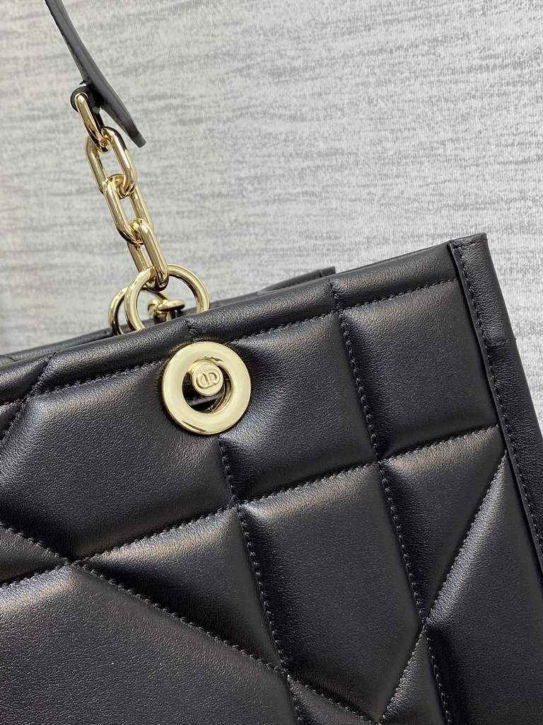 Dior M8722 Large Essential Tote Bag Black Archicannage Calfskin