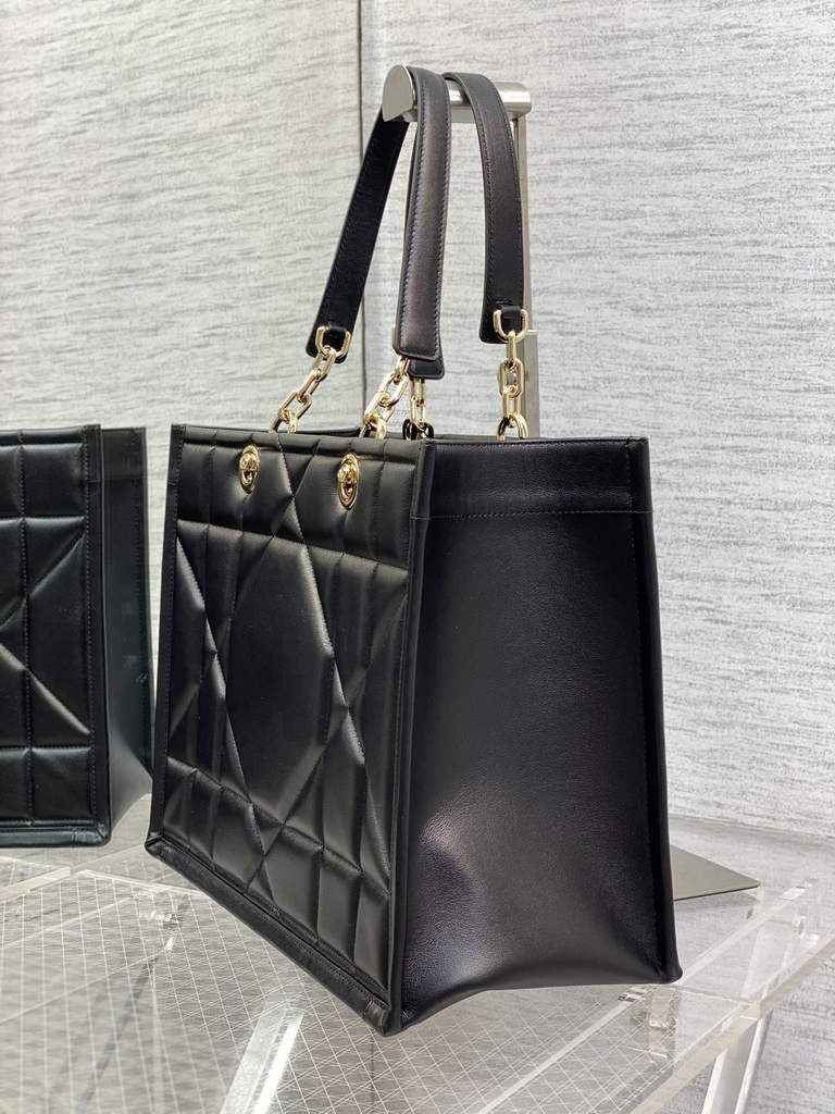Dior M8722 Large Essential Tote Bag Black Archicannage Calfskin