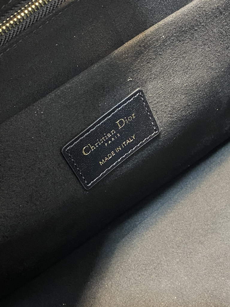 Dior M8722 Large Essential Tote Bag Black Archicannage Calfskin