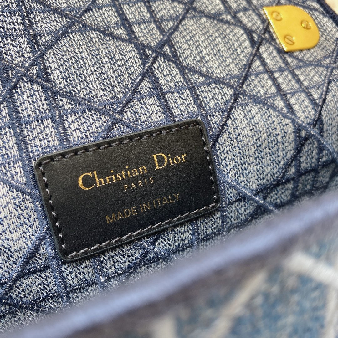 Dior M9241 Small Caro Shoulder Bag Calfskin Blue - Default Title - View 9