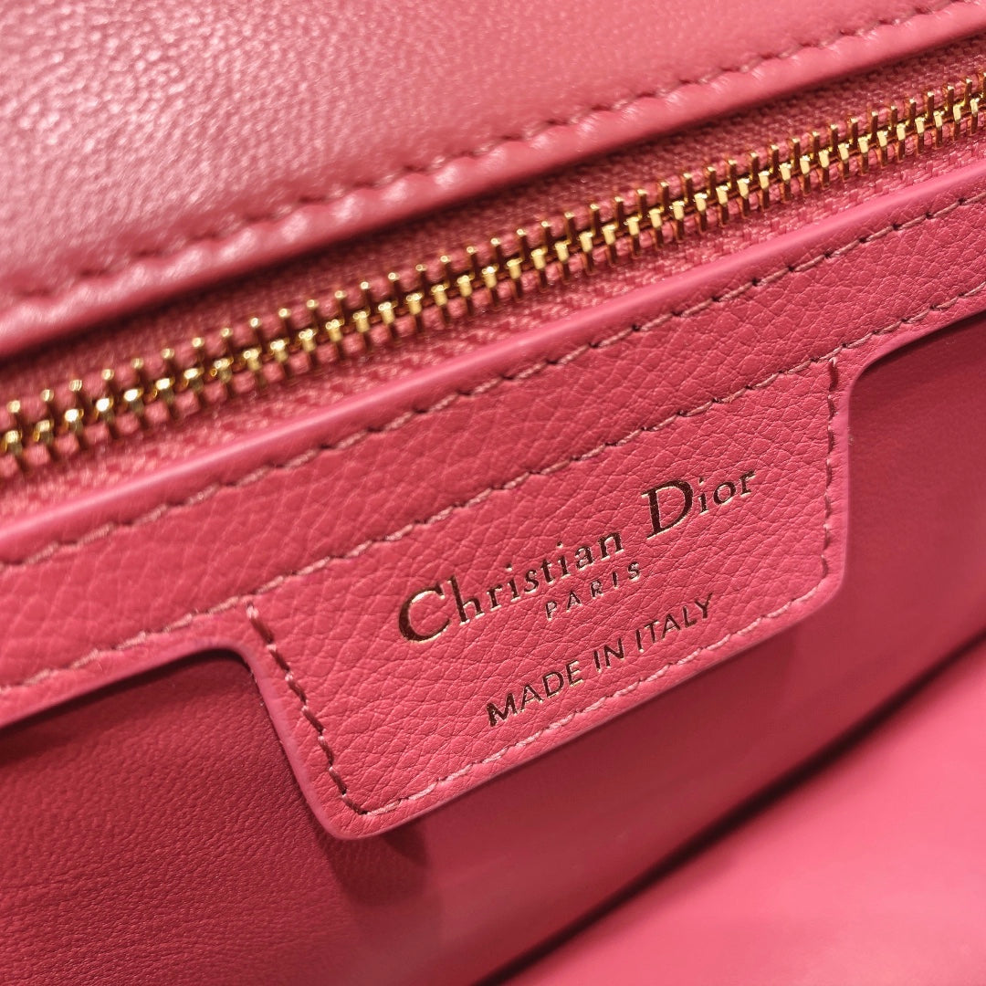 Dior M9242 Medium Caro Bag Calfskin Red - Default Title - View 9