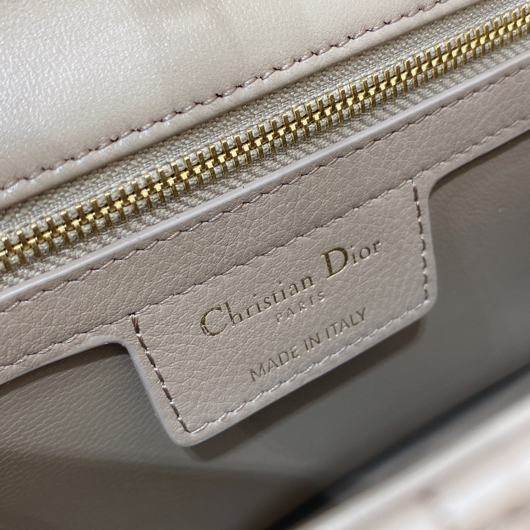 Dior M9242 Medium Caro Bag Calfskin Kakhi - Default Title - View 9