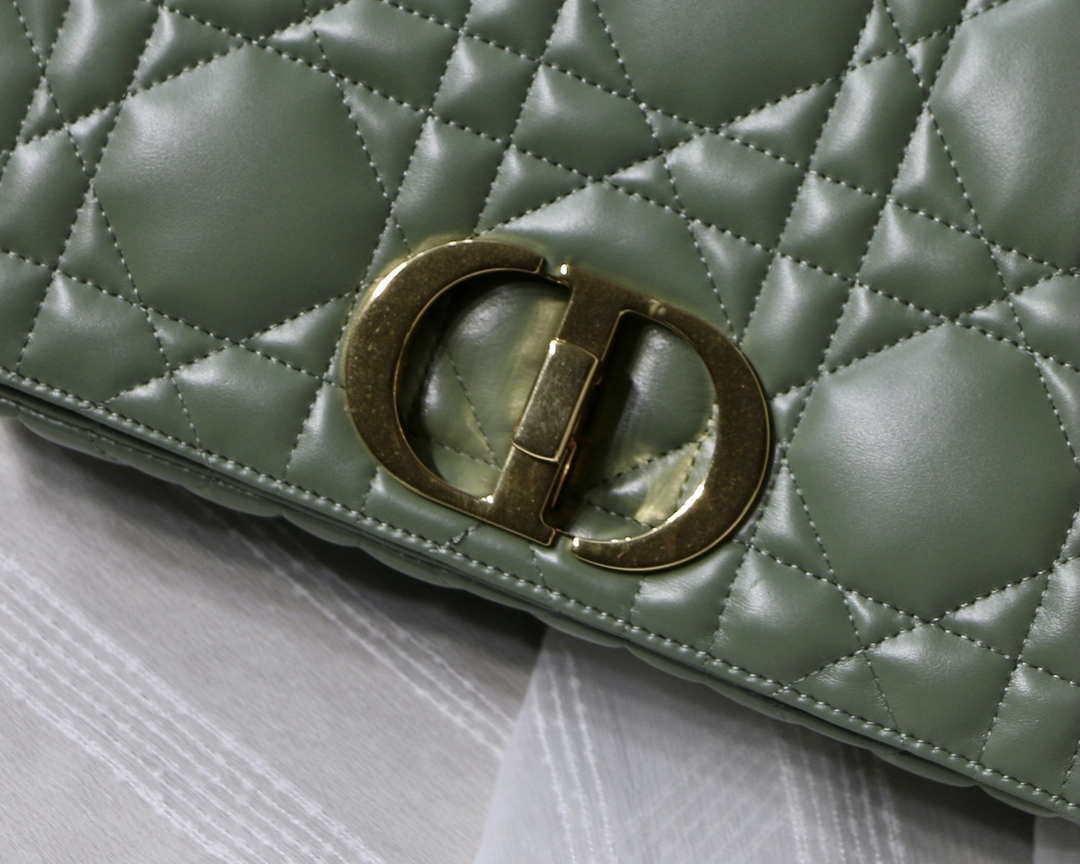 Dior Large Quilted Macrocannage M9243 Calfskin Green - Default Title - View 2