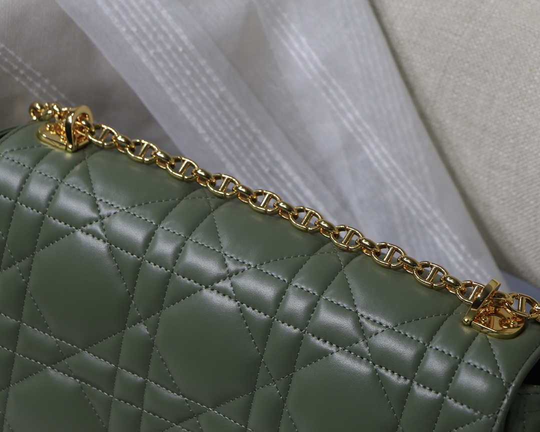 Dior Large Quilted Macrocannage M9243 Calfskin Green - Default Title - View 4