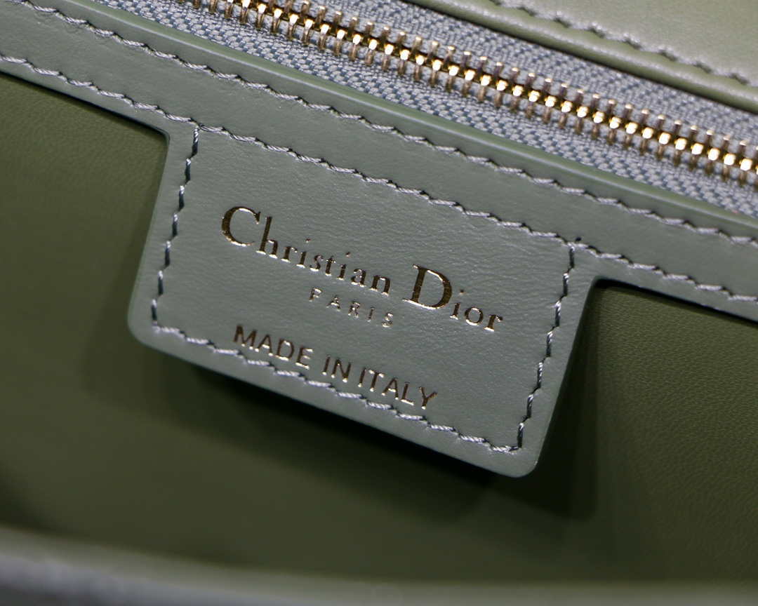 Dior Large Quilted Macrocannage M9243 Calfskin Green - Default Title - View 9