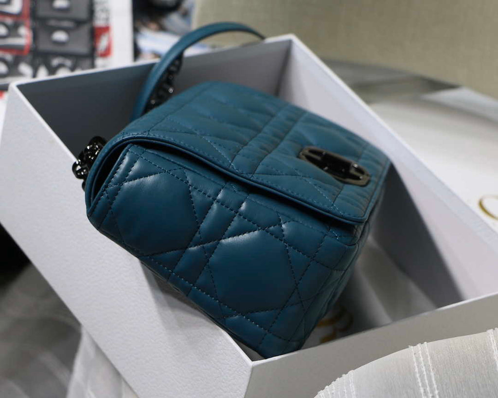 Dior Large Quilted Macrocannage M9243 Calfskin Blue - Default Title - View 6
