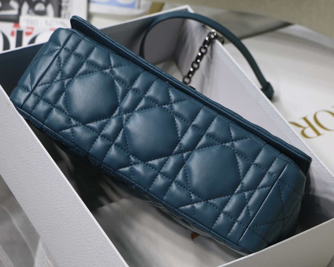 Dior Large Quilted Macrocannage M9243 Calfskin Blue - Default Title - View 7