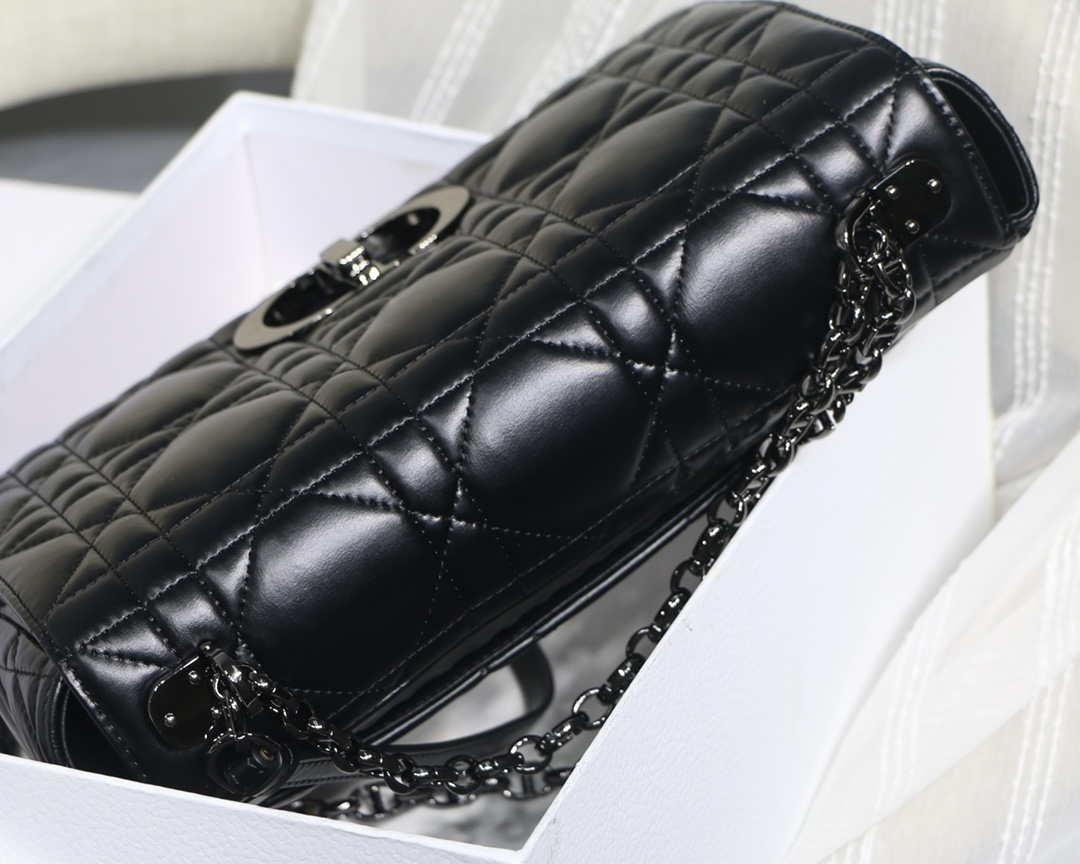 Dior Large Quilted Macrocannage M9243 Calfskin Black - Default Title - View 5