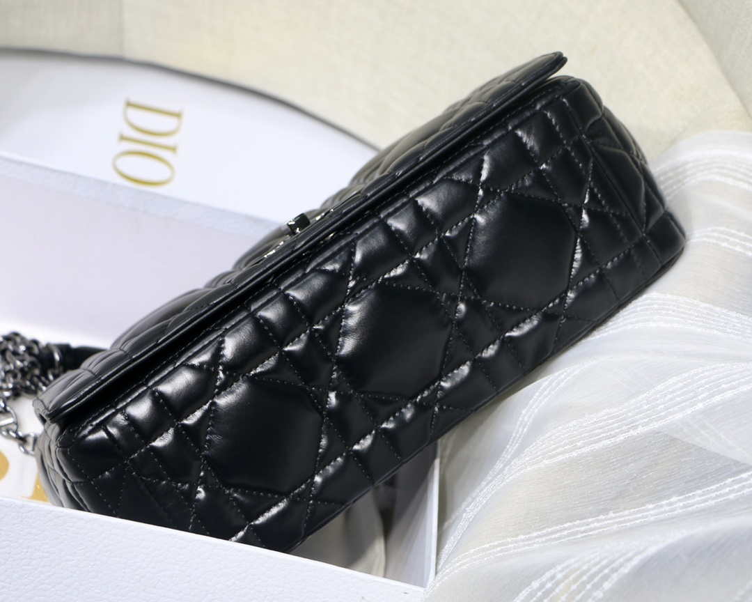 Dior Large Quilted Macrocannage M9243 Calfskin Black - Default Title - View 7