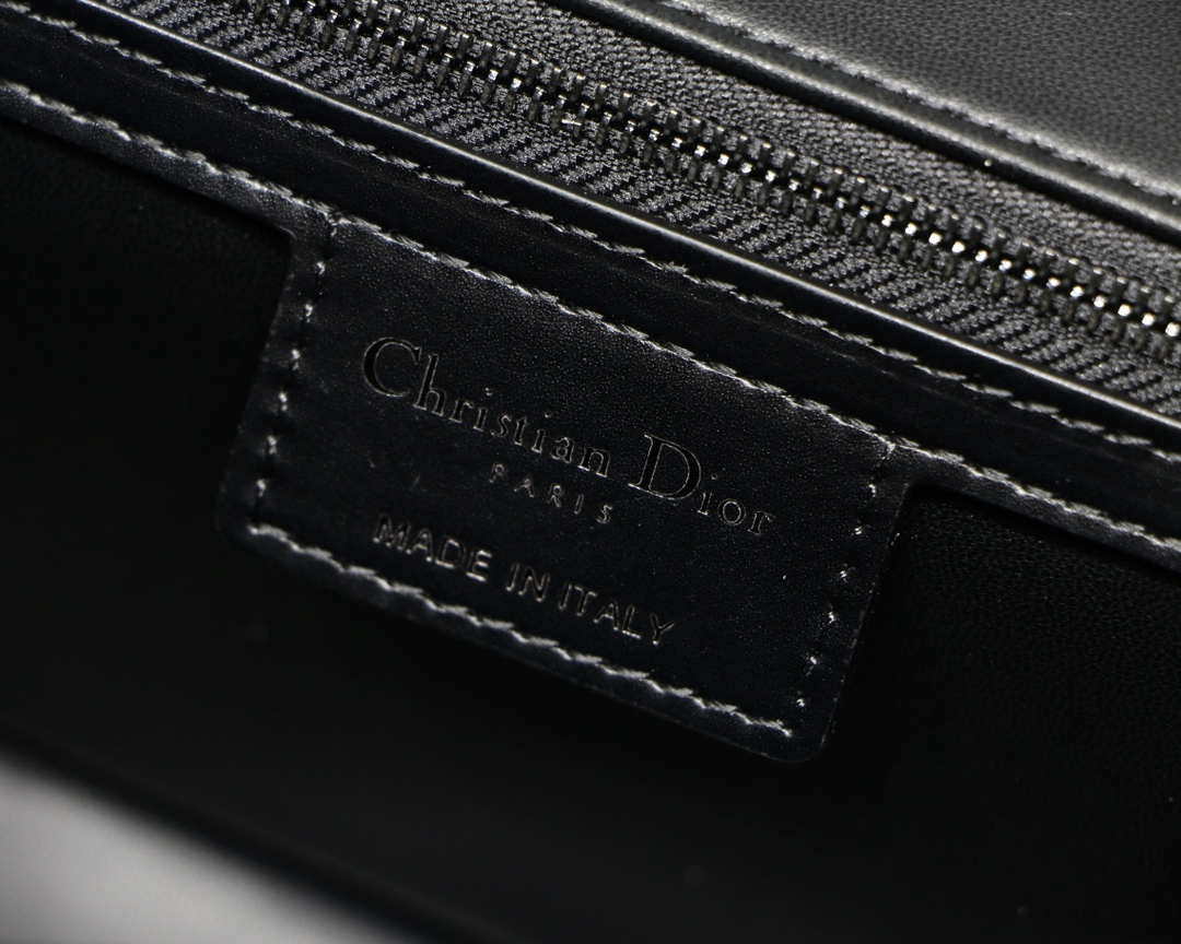 Dior Large Quilted Macrocannage M9243 Calfskin Black - Default Title - View 9