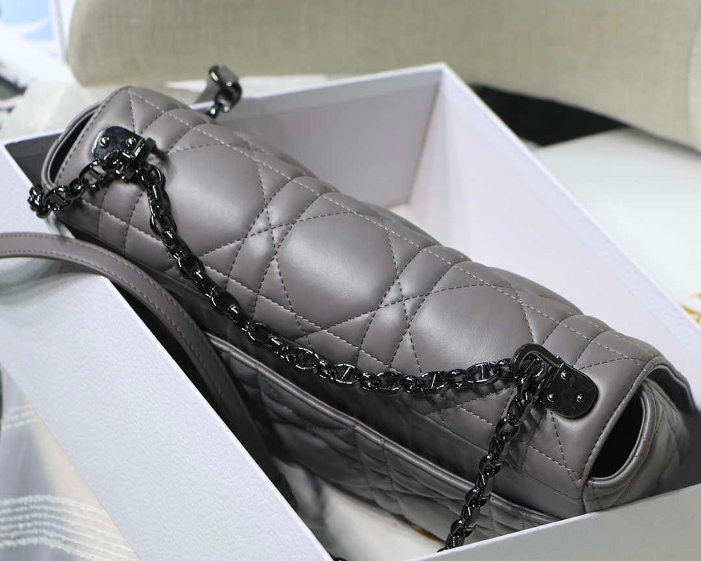 Dior Large Quilted Macrocannage M9243 Calfskin Gray - Default Title - View 5