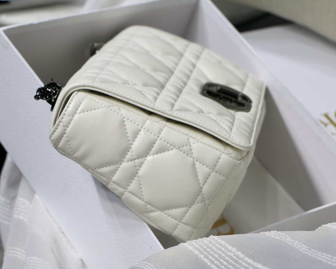 Dior Large Quilted Macrocannage M9243 Calfskin White with Black logo - Default Title - View 6