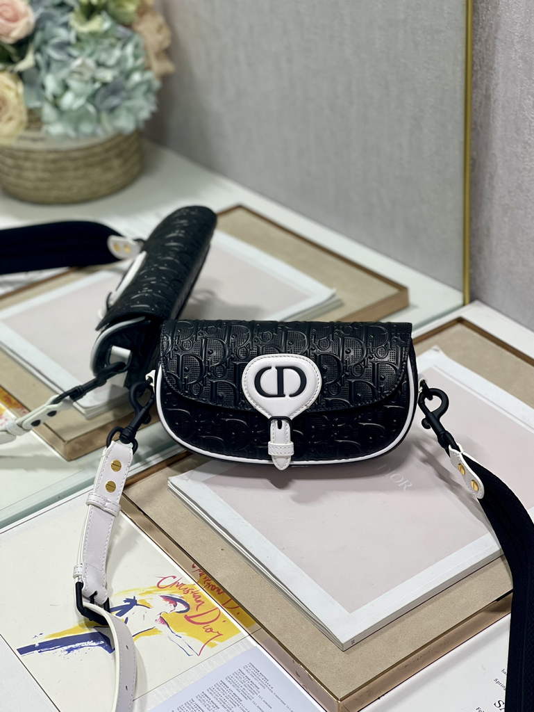 Dior M9327 Bobby East-West Bag Box Black Calfskin - Default Title - View 1
