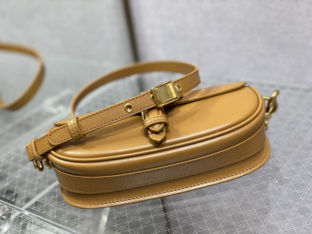 Dior M9327 Bobby East-West Bag Tan Box Calfskin