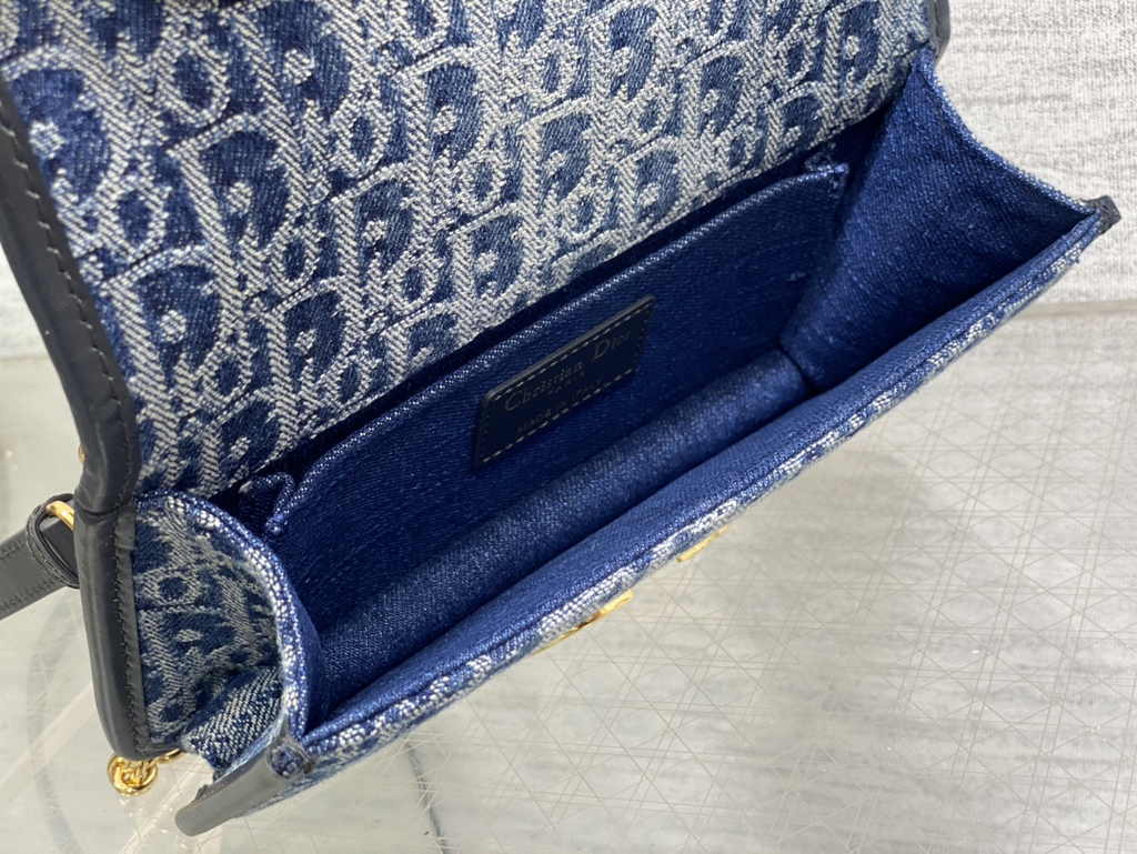 Dior 30 Montaigne East-West Bag with Chain M9334 Blue Denim Dior Oblique Jacquard