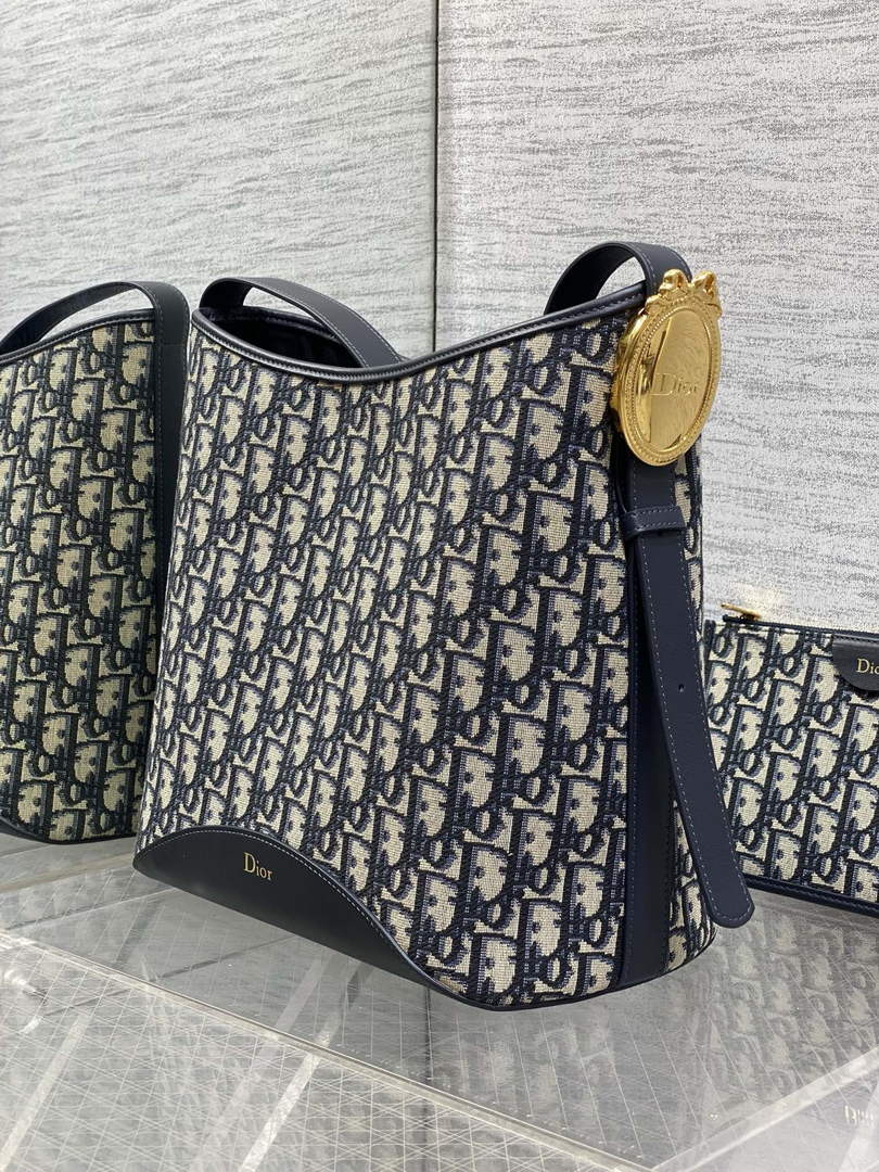 Medium Dior Médaillon Bucket Bag - Blue Oblique Jacquard M1532 - Default Title - View 7