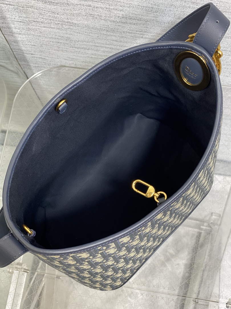 Medium Dior Médaillon Bucket Bag - Blue Oblique Jacquard M1532 - Default Title - View 9