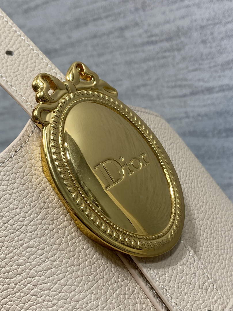 Medium Dior Médaillon Bucket Bag - Apricot Grained Calfskin M1532 - Default Title - View 5