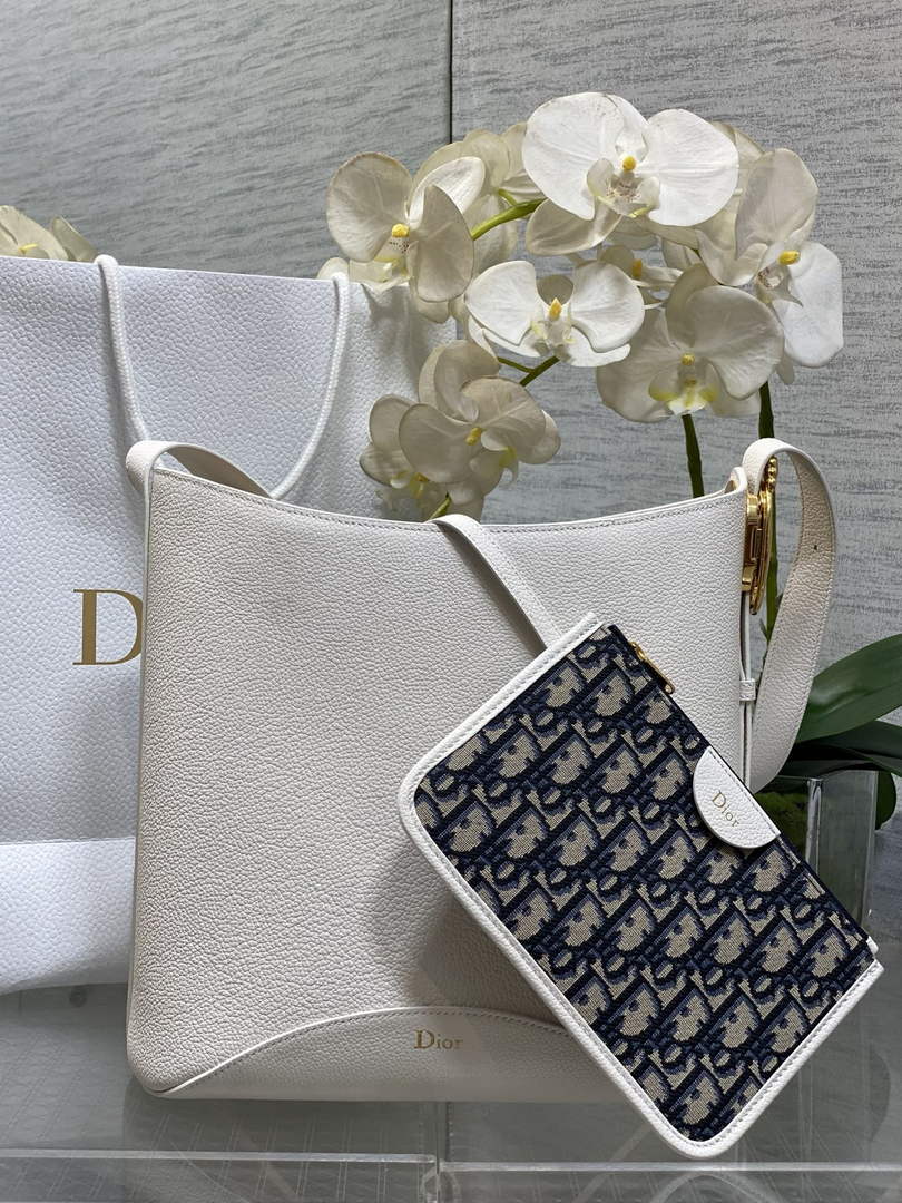 Medium Dior Médaillon Bucket Bag - White Grained Calfskin M1532 - Default Title - View 1