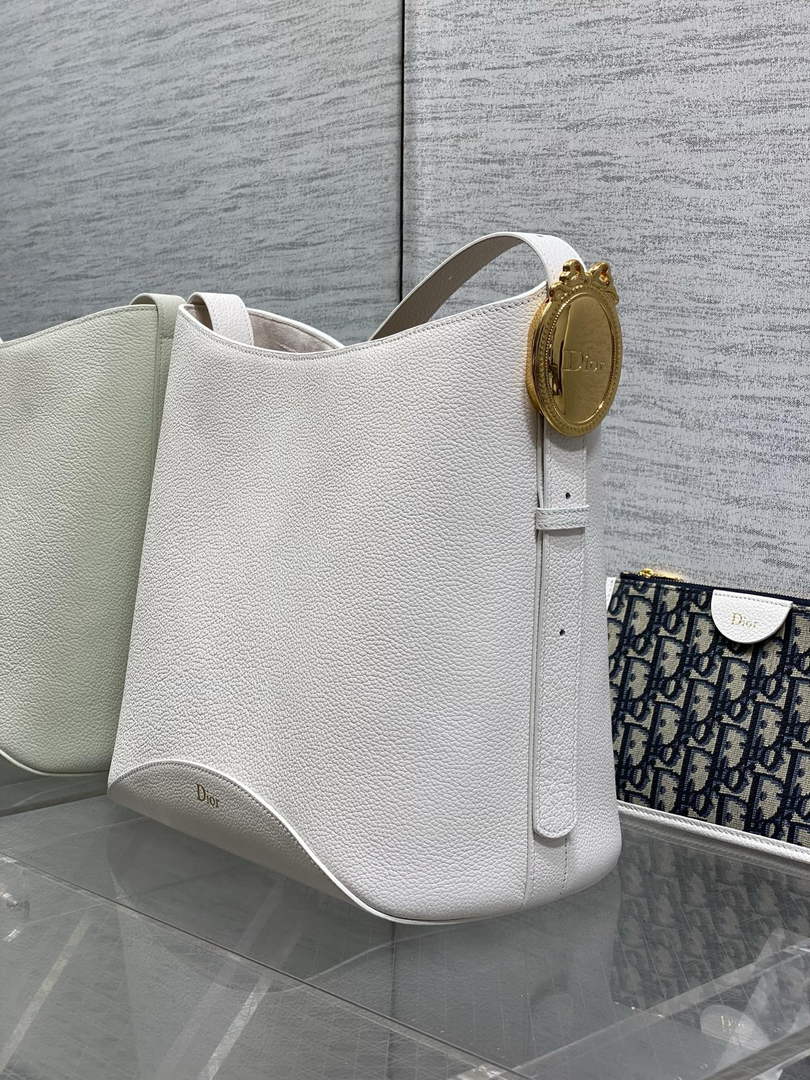 Medium Dior Médaillon Bucket Bag - White Grained Calfskin M1532 - Default Title - View 7