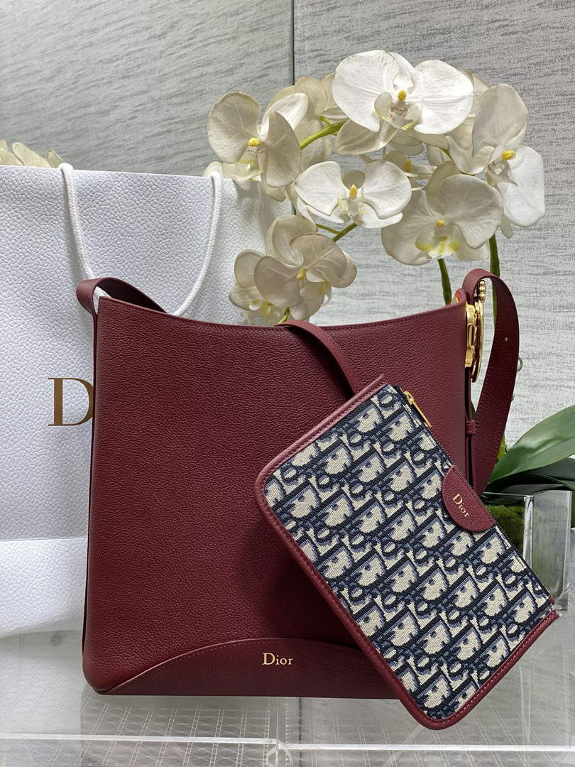 Medium Dior Médaillon Bucket Bag - Red Grained Calfskin M1532 - Default Title - View 1
