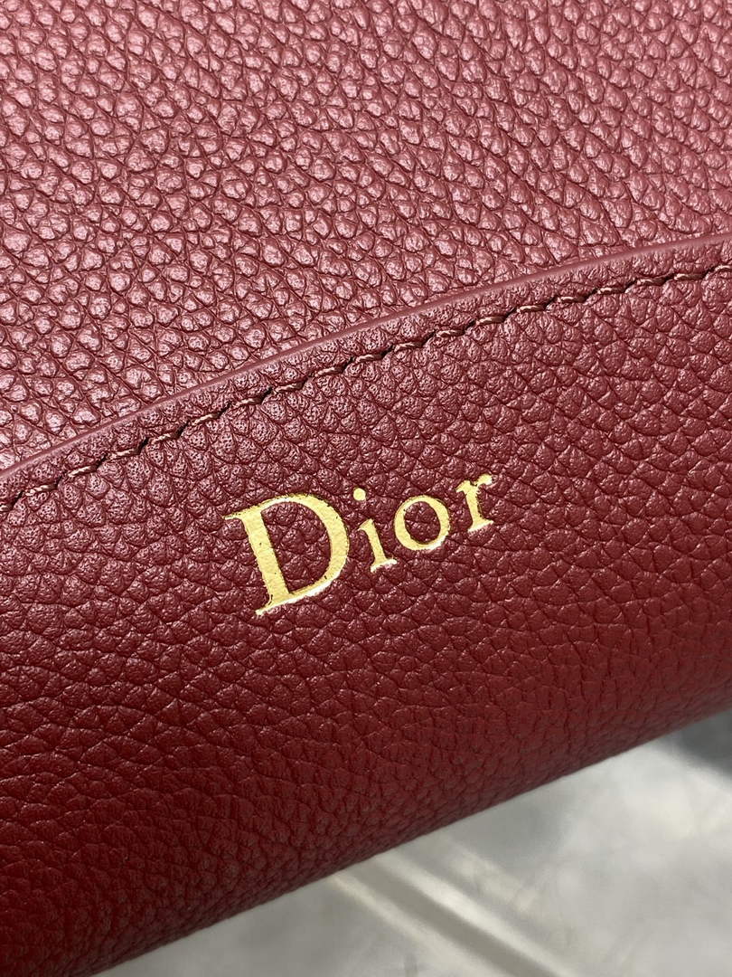 Medium Dior Médaillon Bucket Bag - Red Grained Calfskin M1532 - Default Title - View 4
