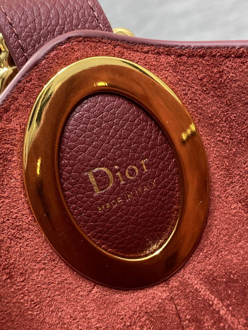 Medium Dior Médaillon Bucket Bag - Red Grained Calfskin M1532 - Default Title - View 10