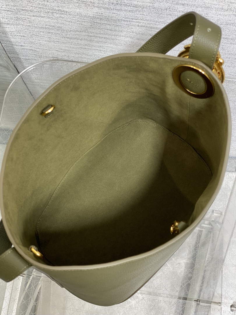 Medium Dior Médaillon Bucket Bag - Green Grained Calfskin M1532 - Default Title - View 9