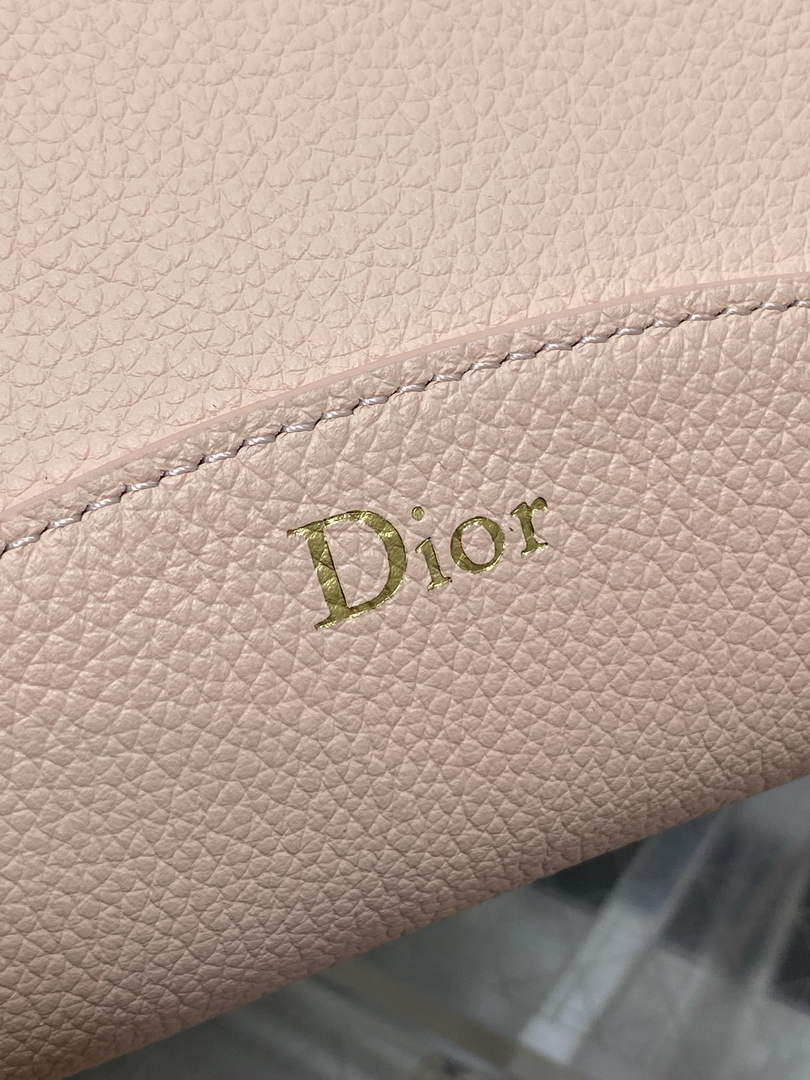 Medium Dior Médaillon Bucket Bag - Light Pink Grained Calfskin M1532 - Default Title - View 4