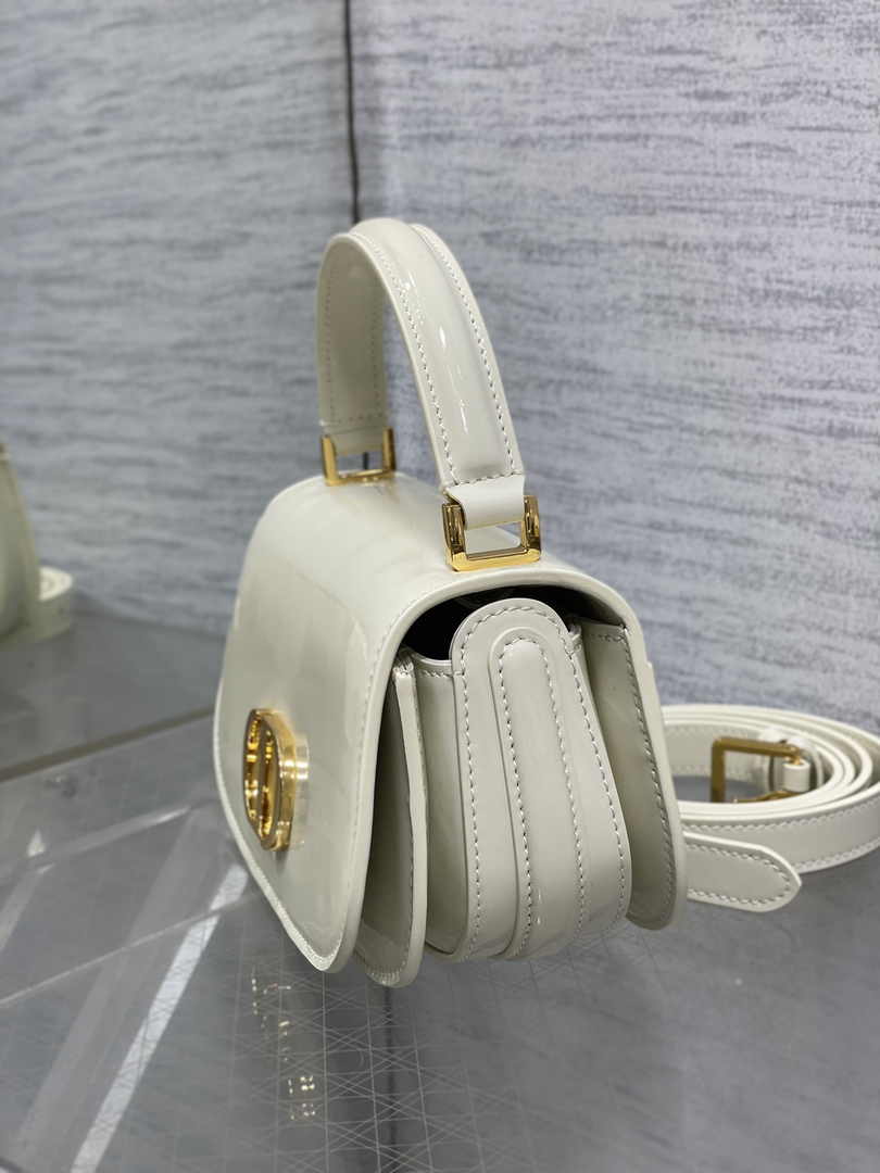 Dior Small 30 Montaigne Avenue Top Handle Bag M9370 Beige Patent Calfskin - Default Title - View 5