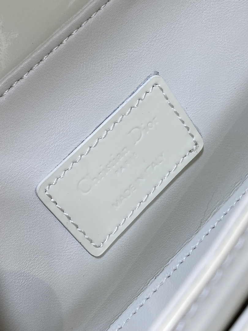 Dior Small 30 Montaigne Avenue Top Handle Bag M9370 Beige Patent Calfskin - Default Title - View 10