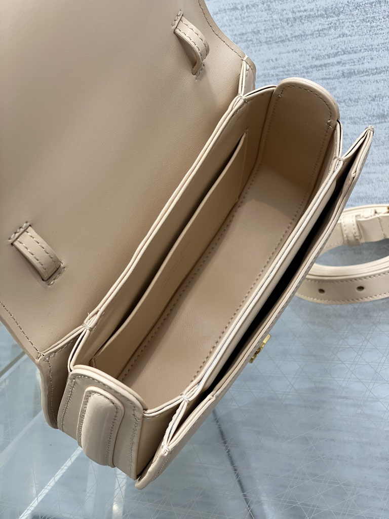 Dior Medium 30 Montaigne Avenue Top Handle Bag M9371 Powder Beige Ribbed Calfskin - Default Title - View 6