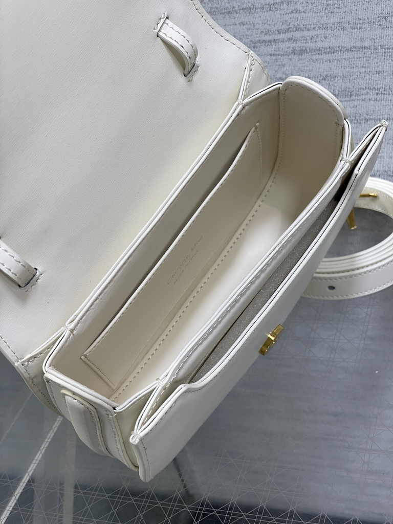 Dior Medium 30 Montaigne Avenue Top Handle Bag M9371 Latte Ribbed Calfskin - Default Title - View 6