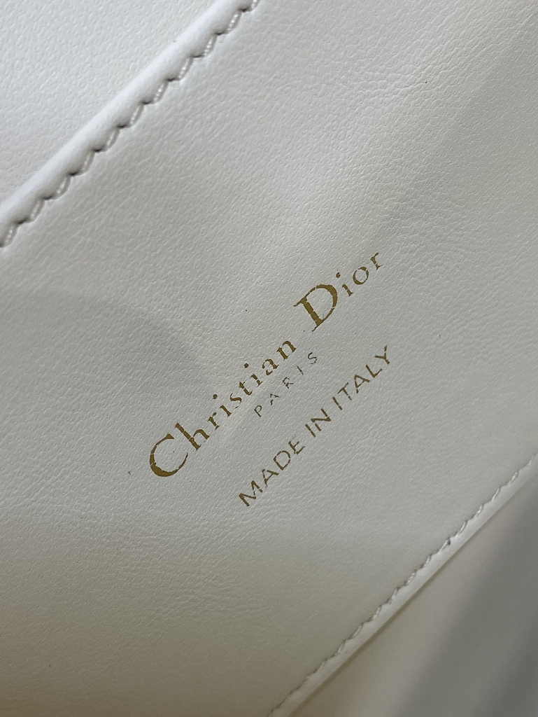 Dior Medium 30 Montaigne Avenue Top Handle Bag M9371 Latte Ribbed Calfskin - Default Title - View 8