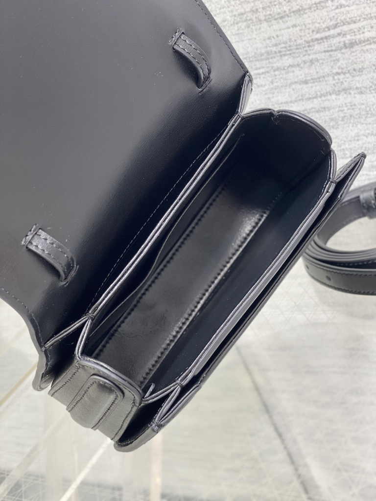 Dior Medium 30 Montaigne Avenue Top Handle Bag M9371 Black Ribbed Calfskin - Default Title - View 6