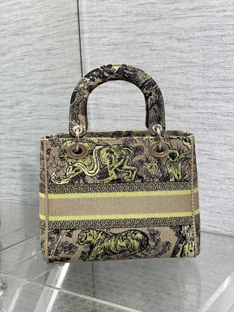 Dior Medium Dioriviera Lady D-Lite Bag M0565 Raffia with Lemon Yellow - Default Title - View 3
