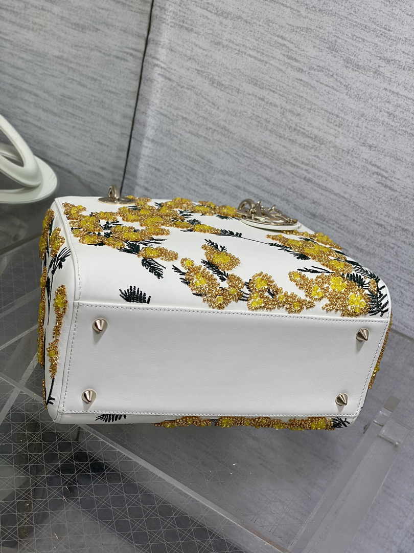 Dior Medium Lady D-Lite Bag M0565 White Cannage Lambskin - Default Title - View 4