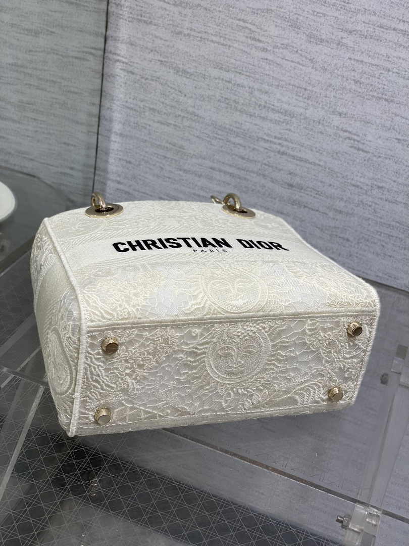 Dior Medium Lady D-Lite Bag M0565 White Toile de Jouy Soleil Macramé Embroidery - Default Title - View 5