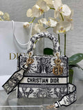 Dior Medium Lady D-Lite Bag M0565 White and Black Toile de Jouy Soleil Embroidery - Default Title - View 1