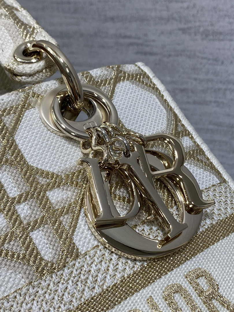 Dior Medium Lady D-Lite Bag M0565 White and Gold-Tone Macrocannage Embroidery - Default Title - View 9