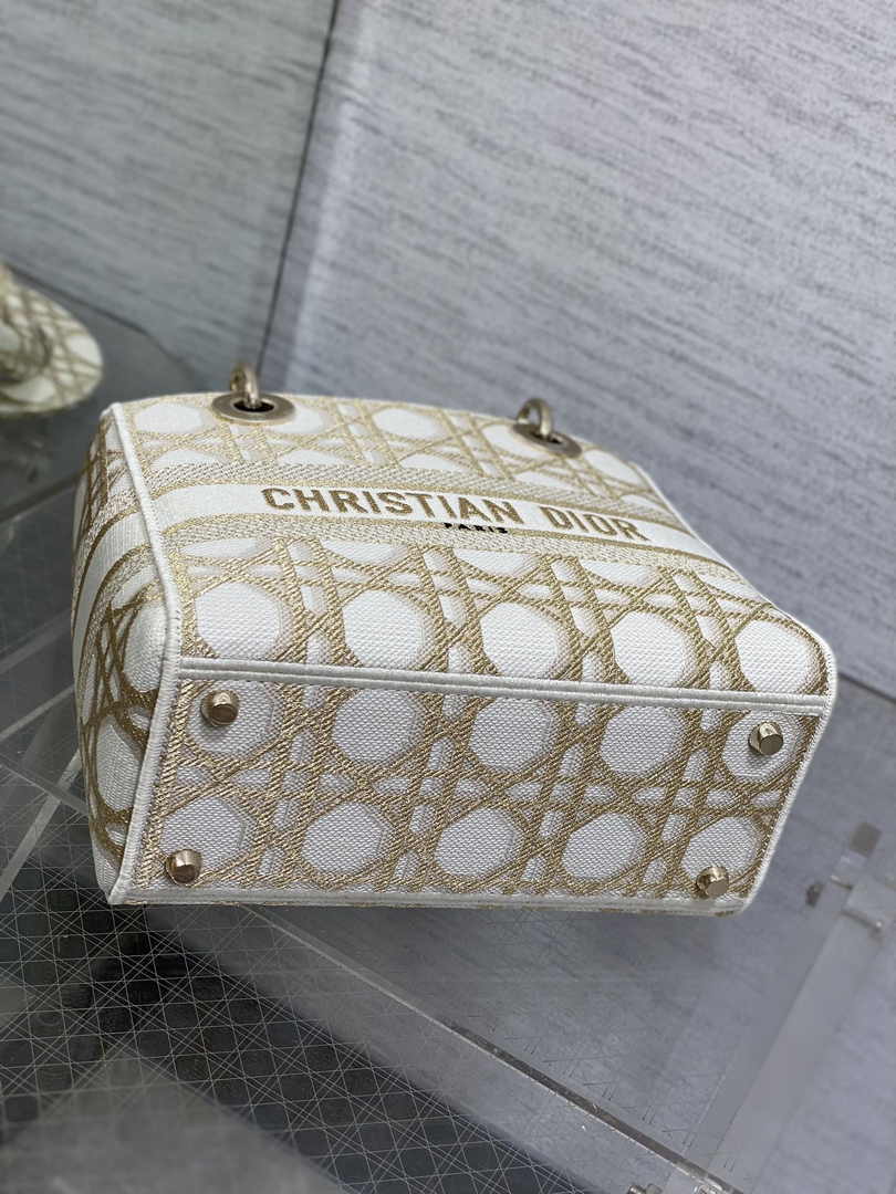 Dior Medium Lady D-Lite Bag M0565 White and Gold-Tone Macrocannage Embroidery - Default Title - View 5