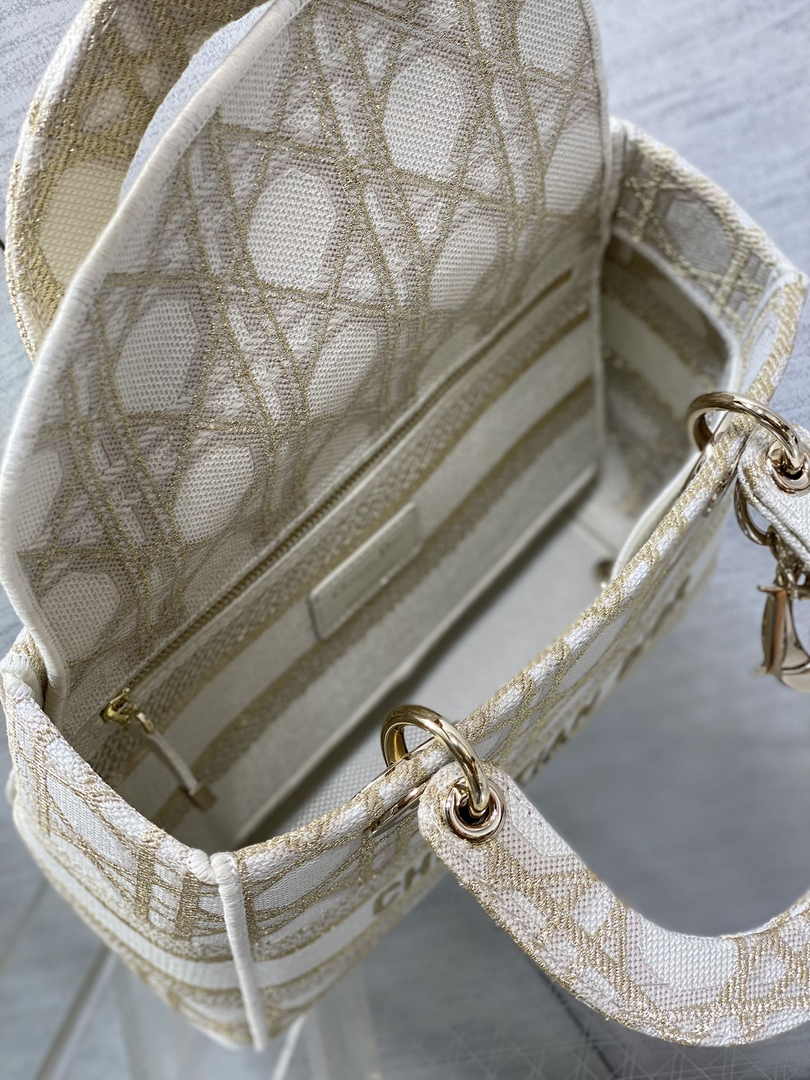 Dior Medium Lady D-Lite Bag M0565 White and Gold-Tone Macrocannage Embroidery - Default Title - View 6
